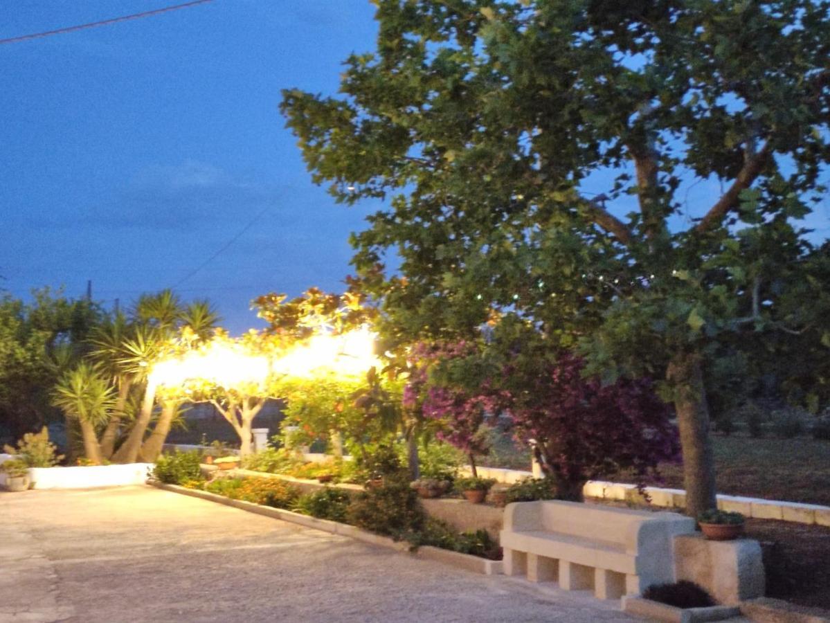Residenza "I Tre Carrubi " Villa ฟาซาโน ภายนอก รูปภาพ