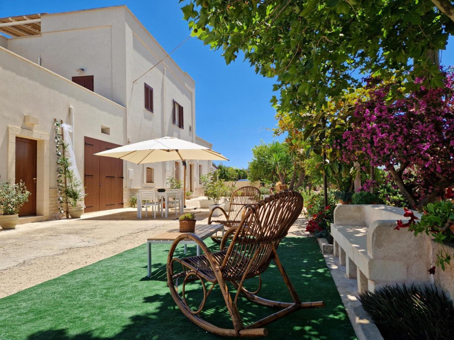 Residenza "I Tre Carrubi " Villa ฟาซาโน ภายนอก รูปภาพ